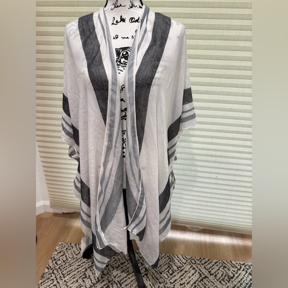 DSG Other - DSG White and Charcoal Striped Sheer Kimono